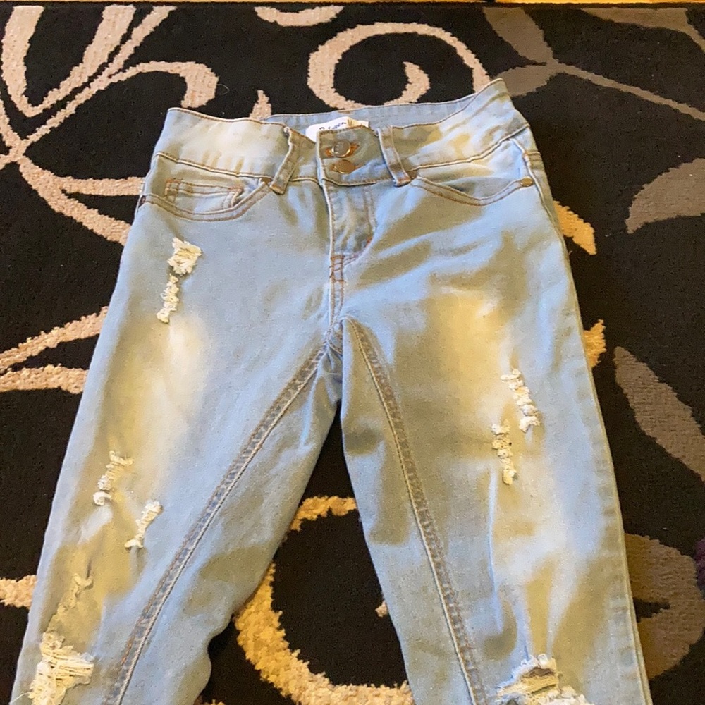 Between us jeans.